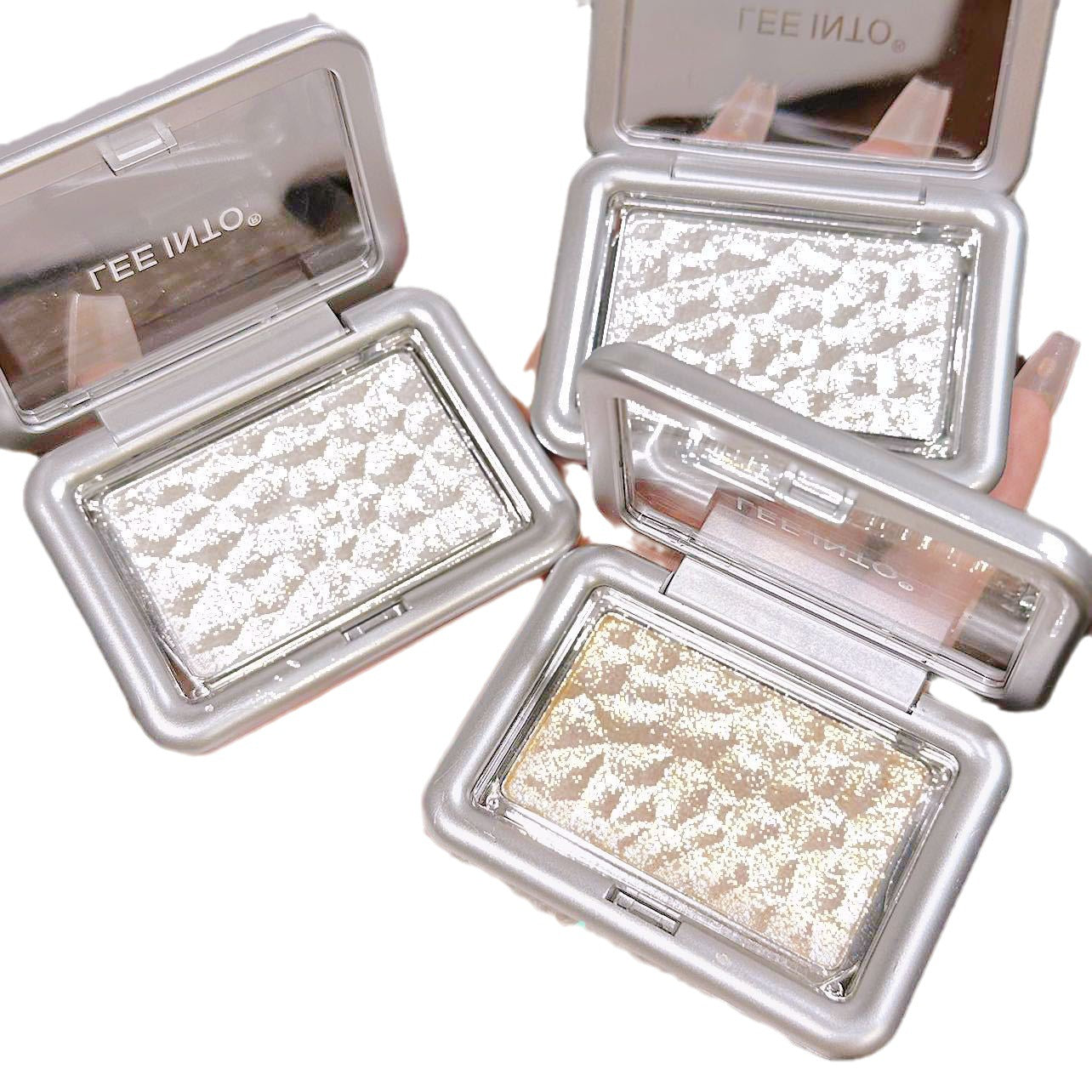 LEEINTO Dream Buoy Highlight Eyeshadow Diamond In The Debris Pearlescent