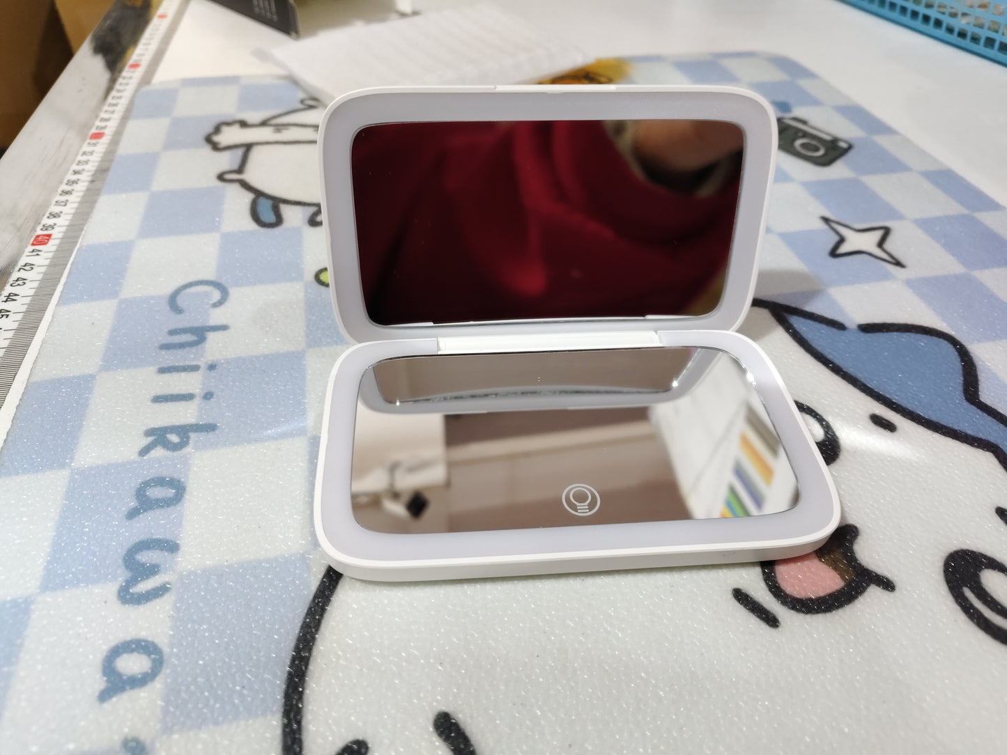 Portable Led Make-up Mirror Luminous Mirror Double-sided With Light Led Make-up Mirror With Light