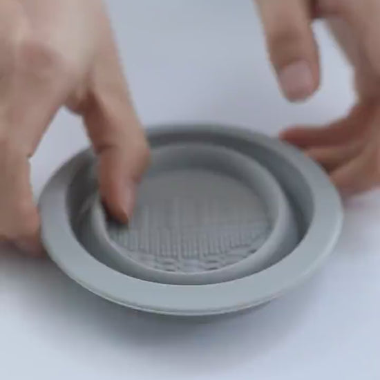 Silicone cosmetic makeup brush cleaning pad